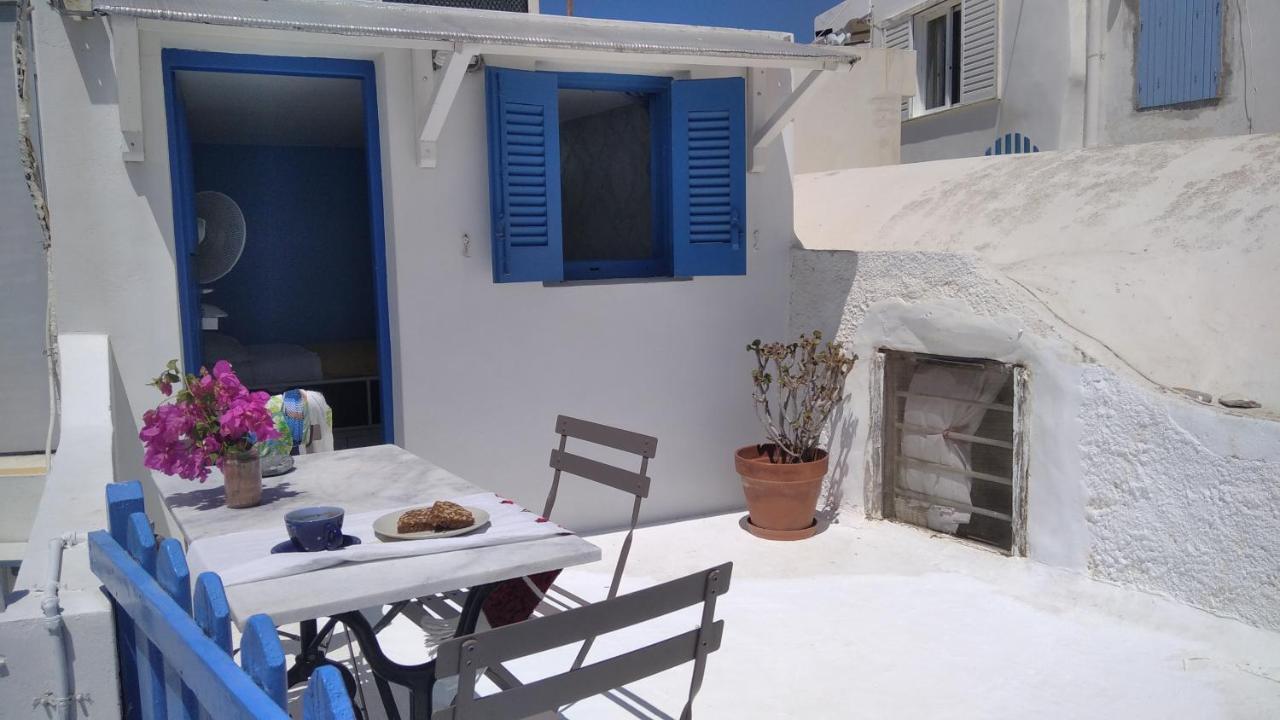 Traditional Renovated House In The Centre Of Anafi Exterior photo